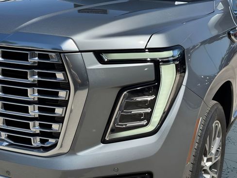 New 2026 GMC Yukon Denali w/ Sun & Power Step Package AWD/4WD image 3
