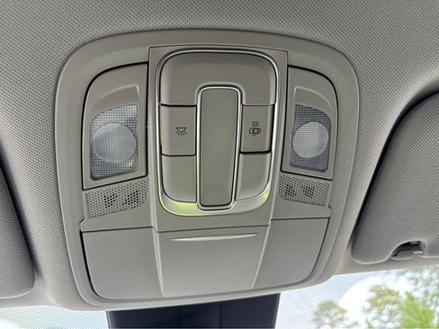 Used 2019 Hyundai Santa Fe SEL image 32