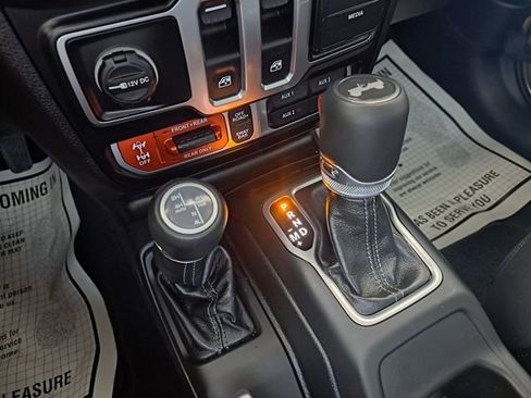 New 2025 Jeep Wrangler Rubicon w/ Xtreme 35 Tire Package image 24