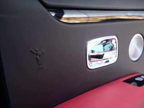 Used 2022 Rolls-Royce Ghost w/ Ghost Package image 28