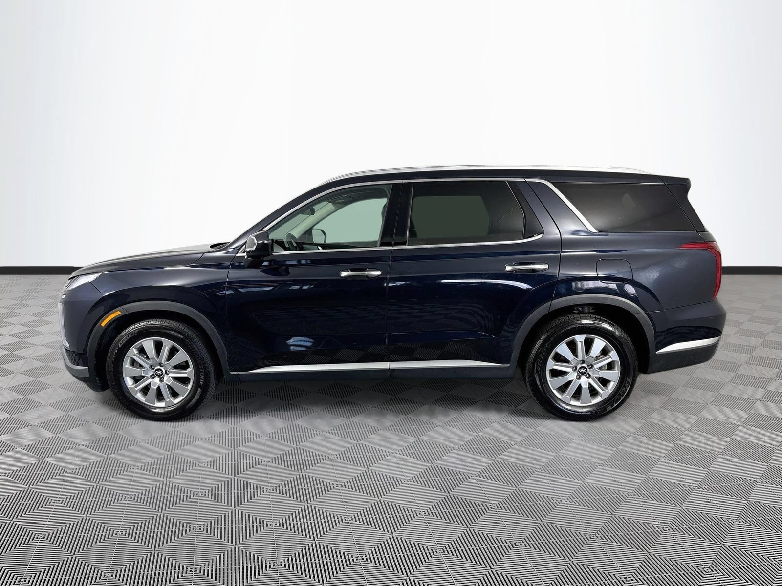 Used 2025 Hyundai Palisade SEL FWD image 4