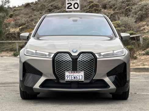 Used 2025 BMW iX M60 image 10