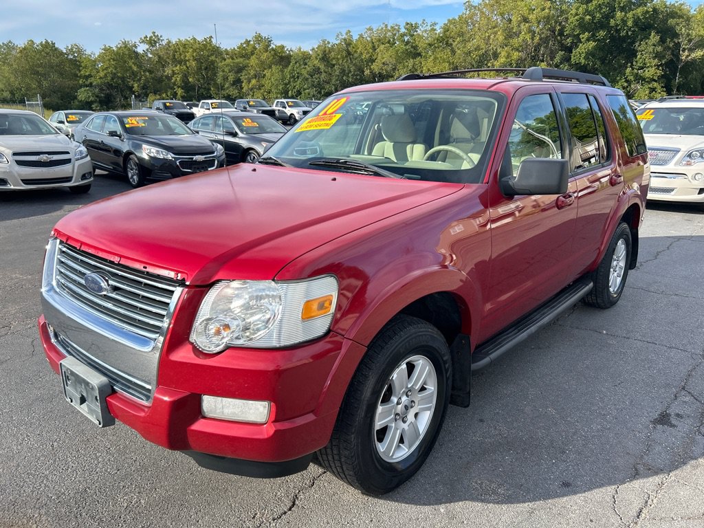 Used 2010 Ford Explorer XLT AWD/4WD image 2