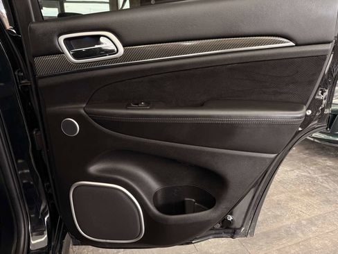 Used 2020 Jeep Grand Cherokee SRT image 31