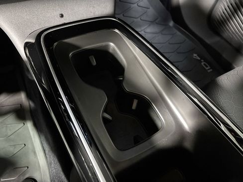 Used 2023 Volkswagen ID.4 Pro S image 15