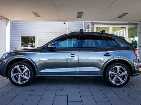 Used 2020 Audi Q5 2.0T Titanium Premium Plus w/ Premium Plus Package image 12