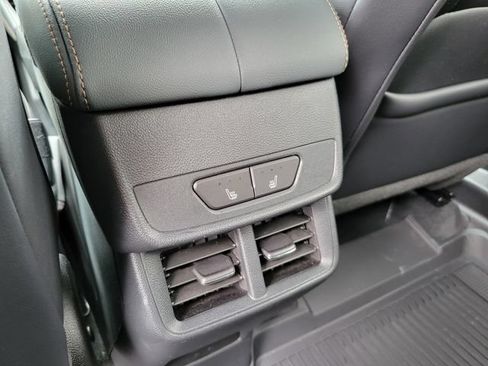 Used 2026 GMC Terrain AT4 w/ Convenience Package III AWD/4WD image 30