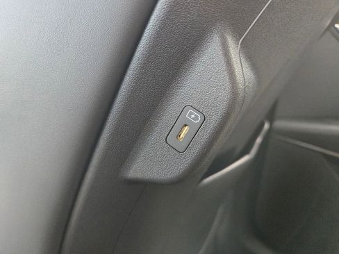 Used 2023 Kia Niro Wave FWD image 44