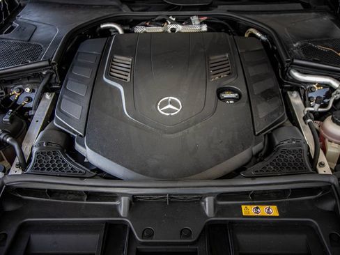 Used 2023 Mercedes-Benz S 580 4MATIC Sedan image 10