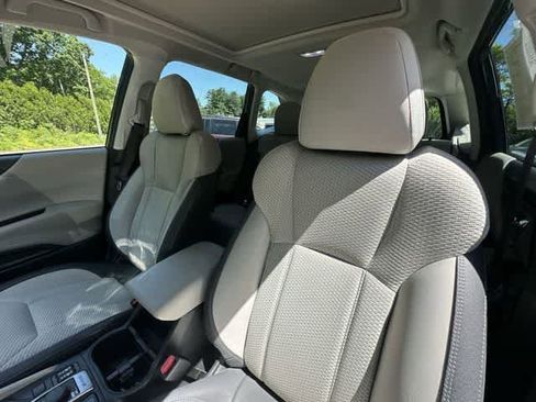 Certified 2023 Subaru Forester Premium AWD/4WD image 16