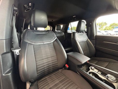 Used 2026 Ford Explorer ST-Line w/ ST-Line Street Pack RWD image 28