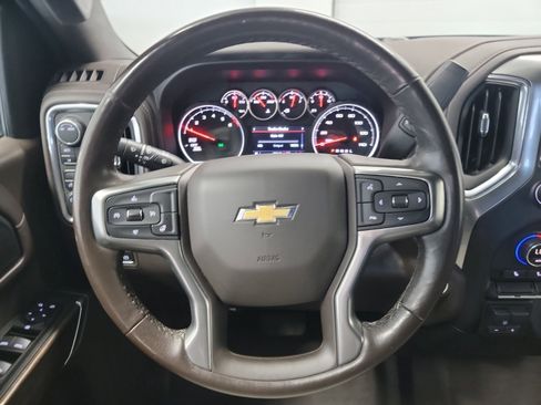 Used 2021 Chevrolet Silverado 1500 LT w/ Convenience Package II AWD/4WD image 17