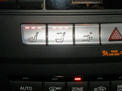 Used 2014 Mercedes-Benz E 350 Cabriolet image 38