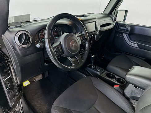 Used 2015 Jeep Wrangler Unlimited Sport w/ Quick Order Package 24S AWD/4WD image 28
