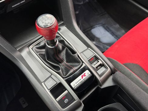 Used 2019 Honda Civic Type R image 23