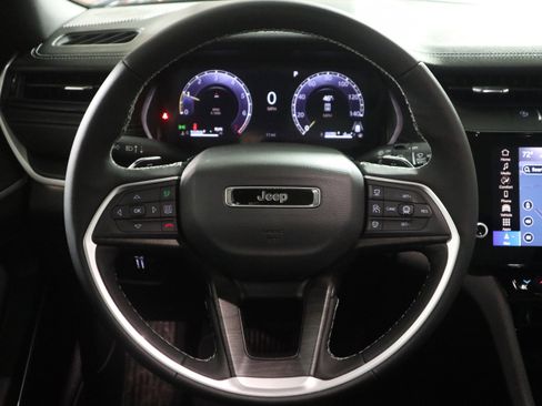 New 2026 Jeep Grand Cherokee Limited image 17