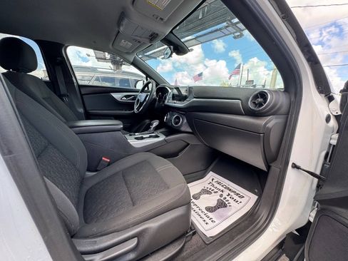 Used 2021 Chevrolet Blazer LT FWD image 11