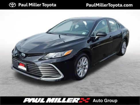Certified 2024 Toyota Camry LE FWD image 1