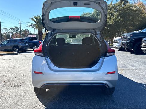 Used 2019 Nissan Leaf SV w/ SV Technology Package image 23