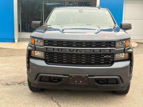 Used 2020 Chevrolet Silverado 1500 Custom w/ Custom Value Package AWD/4WD image 12