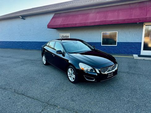 Used 2013 Volvo S60 T5 image 8