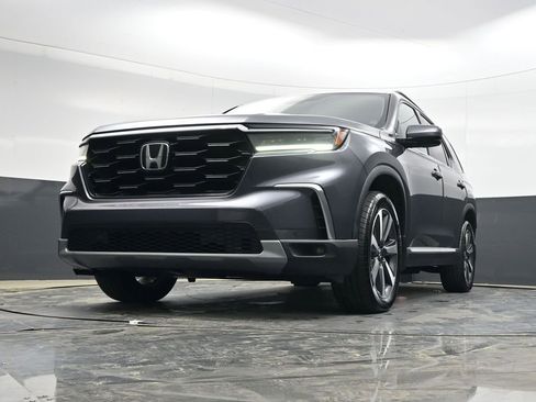 Used 2023 Honda Pilot Touring image 28