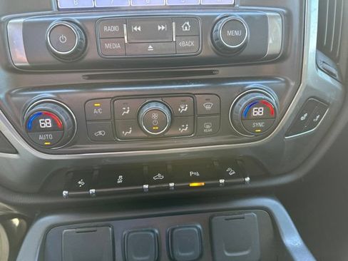Used 2018 Chevrolet Silverado 1500 LT w/ Texas Edition AWD/4WD image 15