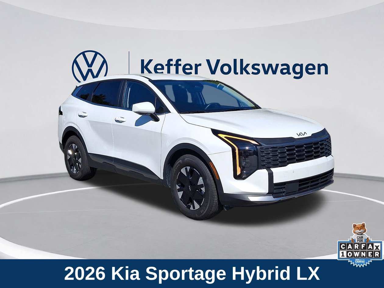 Used 2026 Kia Sportage LX FWD image 1