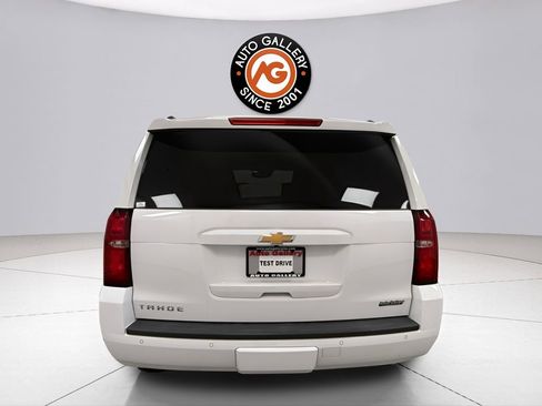 Used 2018 Chevrolet Tahoe LT w/ Luxury Package RWD image 4