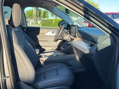 New 2026 Ford Explorer Active w/ Active Comfort Package RWD image 11