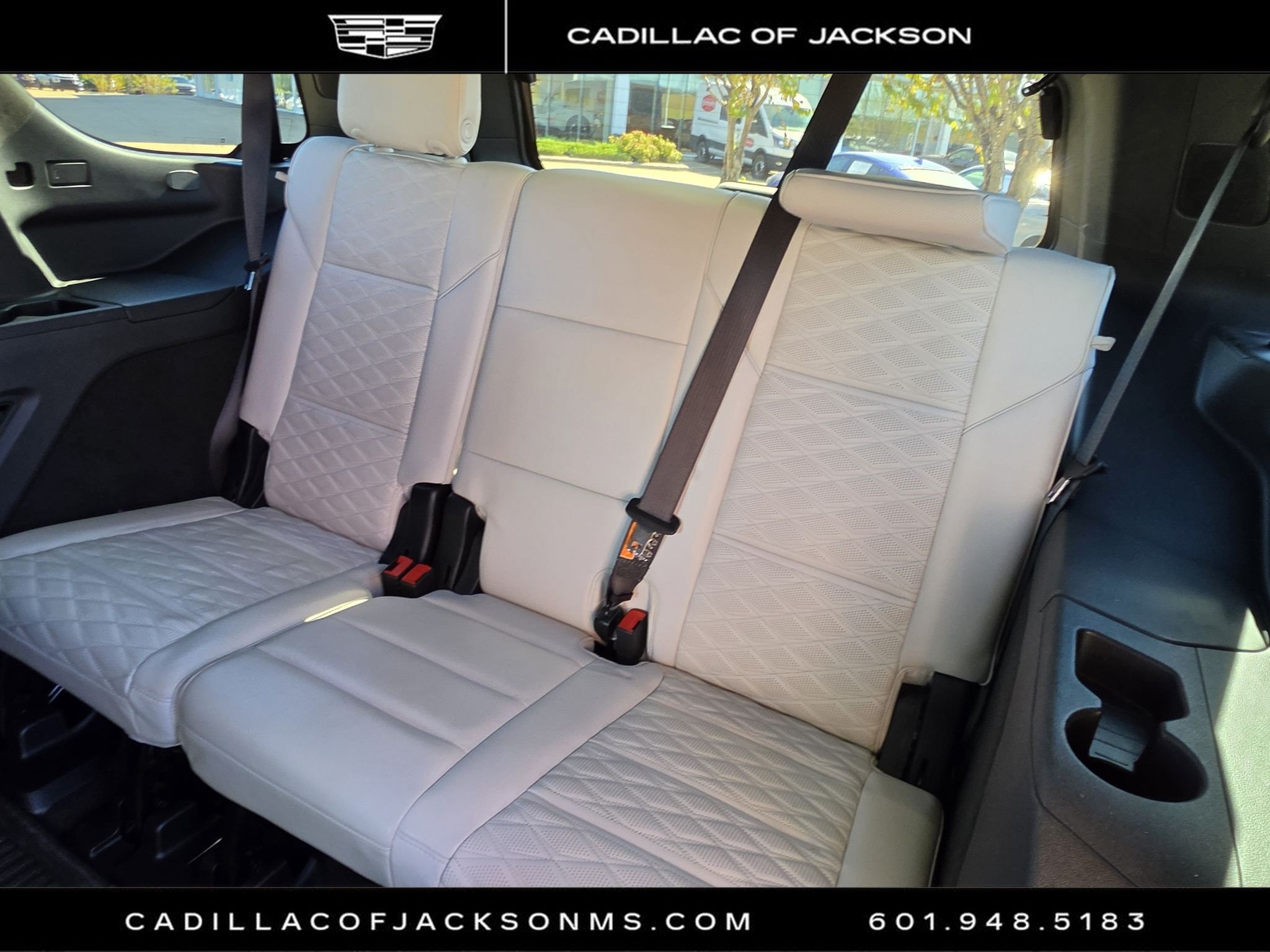 Used 2025 Cadillac Escalade Sport Platinum w/ LPO, Floor Liner Package AWD/4WD image 18