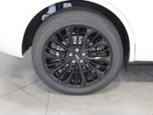 New 2026 Lincoln Corsair Premiere image 13