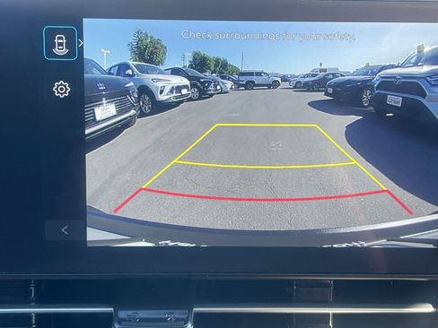 Used 2025 Hyundai Kona SEL image 17