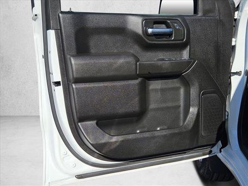 Certified 2024 Chevrolet Silverado 1500 Custom image 9