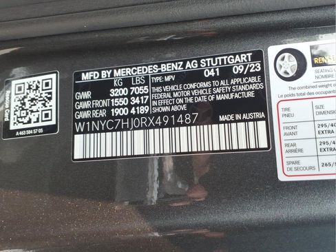 Certified 2024 Mercedes-Benz G 63 AMG 4MATIC image 34