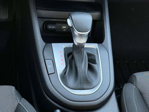 Used 2023 Kia Forte LXS image 17