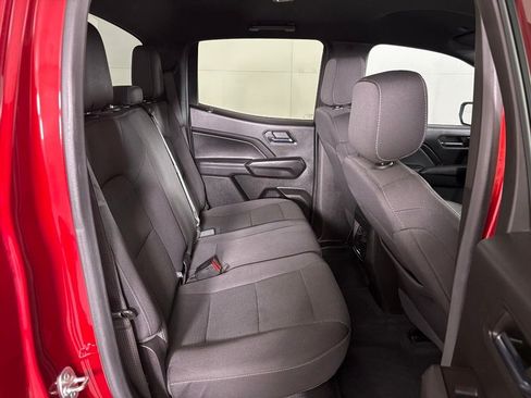 Used 2024 Chevrolet Colorado LT AWD/4WD image 41