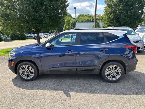 Used 2024 Kia Seltos S AWD/4WD image 4