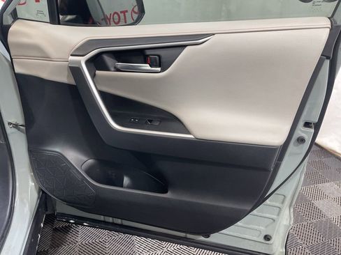 Used 2019 Toyota RAV4 Adventure w/ Cold Weather Package image 10