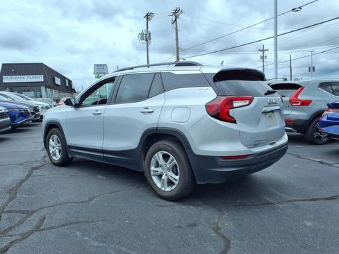 Used 2022 GMC Terrain SLE w/ Driver Convenience Package image 23