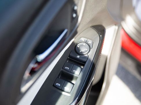 Certified 2024 Chevrolet Trax LT image 18