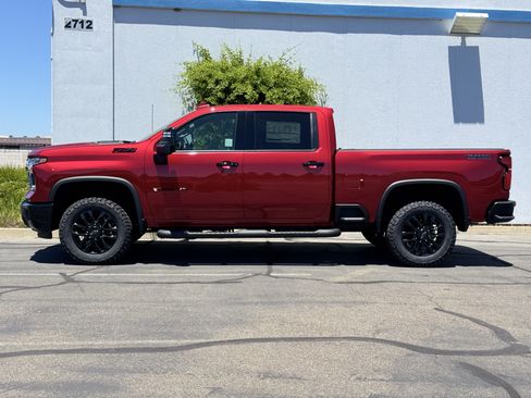 New 2026 Chevrolet Silverado 2500 LTZ w/ Trail Boss Package AWD/4WD image 4
