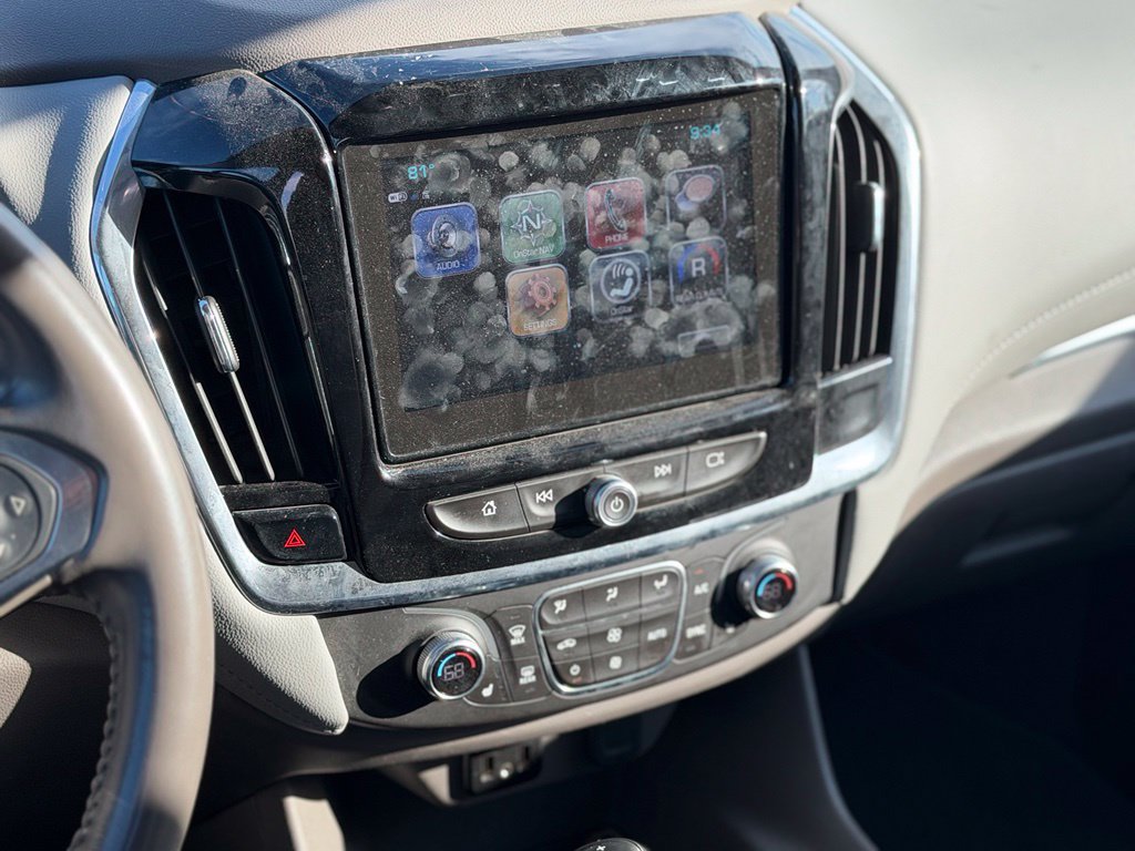 Used 2018 Chevrolet Traverse LT FWD image 12