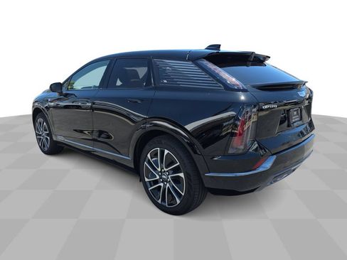 Used 2026 Cadillac Optiq Sport 2 RWD image 6