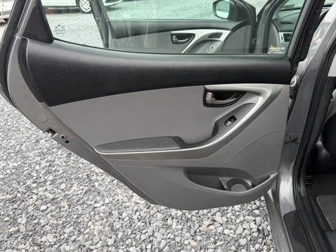 Used 2013 Hyundai Elantra GLS FWD image 14