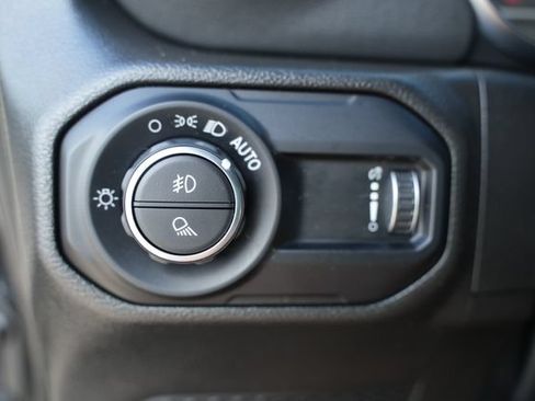 Used 2023 Jeep Gladiator Overland AWD/4WD image 33