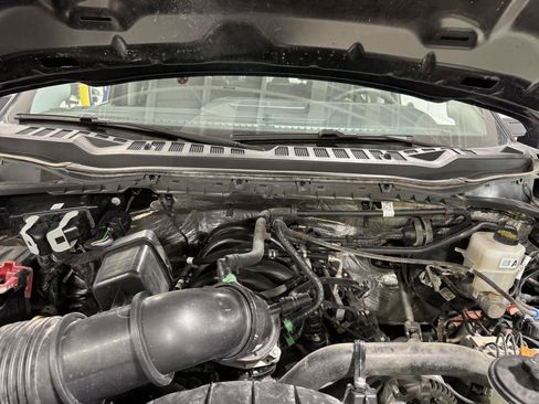 Used 2025 Ford F250 Lariat w/ Chrome Package image 33