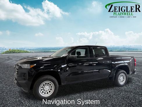 Used 2023 Chevrolet Colorado W/T image 2