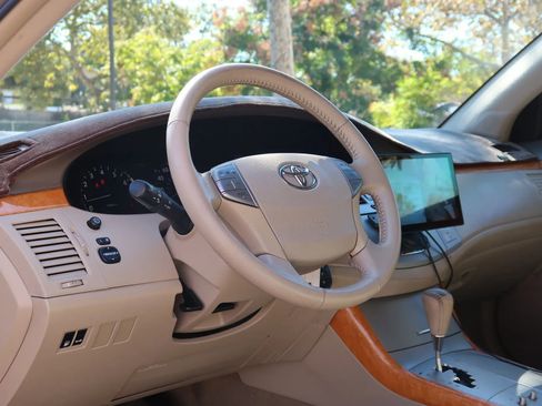 Used 2005 Toyota Avalon XL image 11