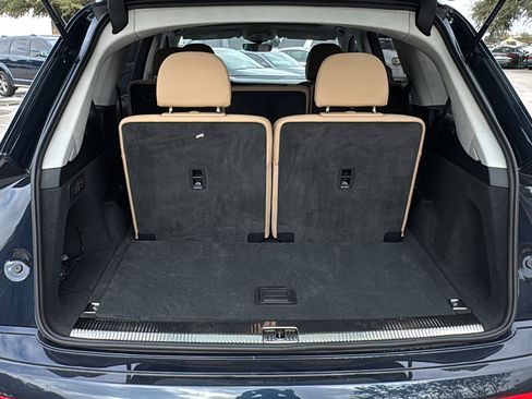 Used 2025 Audi Q7 3.0T Prestige image 26